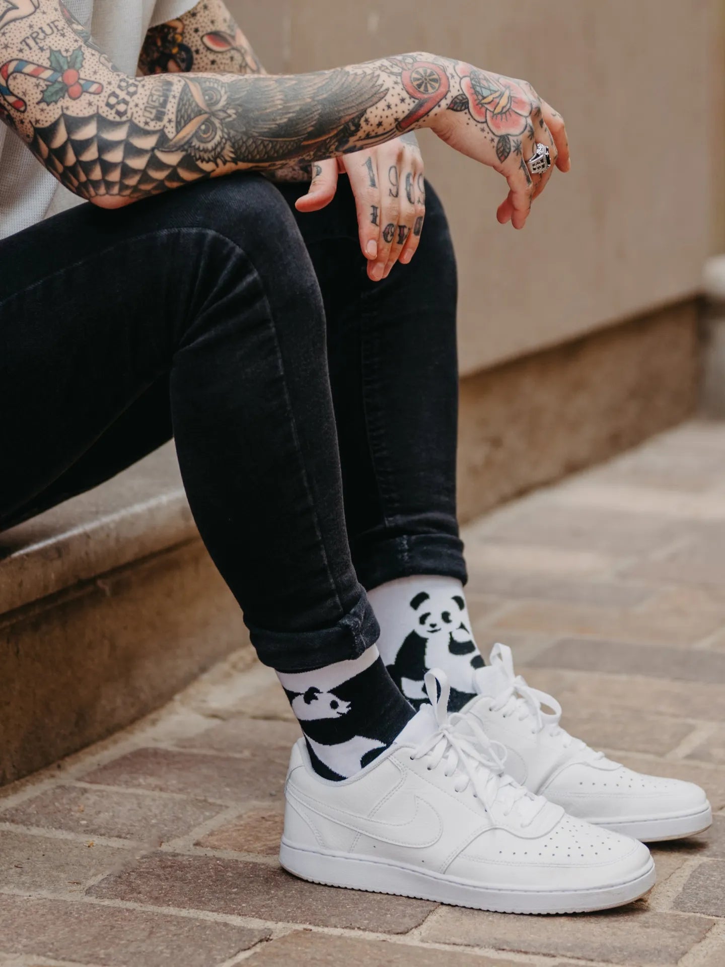 regular-socks-abstract-panda-02-75/75d4925e0ce2fb523ea2b0397a147d773243b583