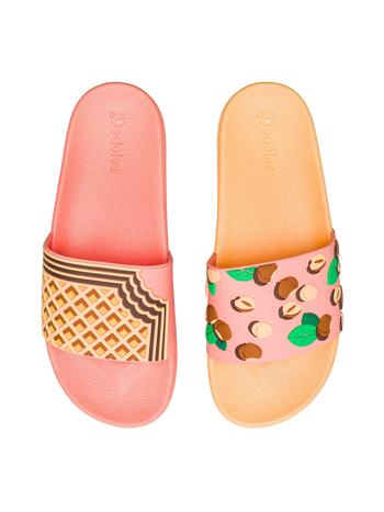 Papuci Veseli Biscuiți cu Nucă