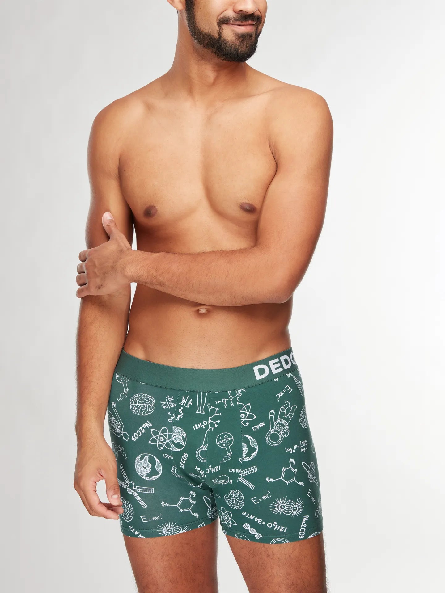 mens-trunks-physics-vs-chemistry-okt-45/45870beae10e741955b8b0f47584f297ac662213