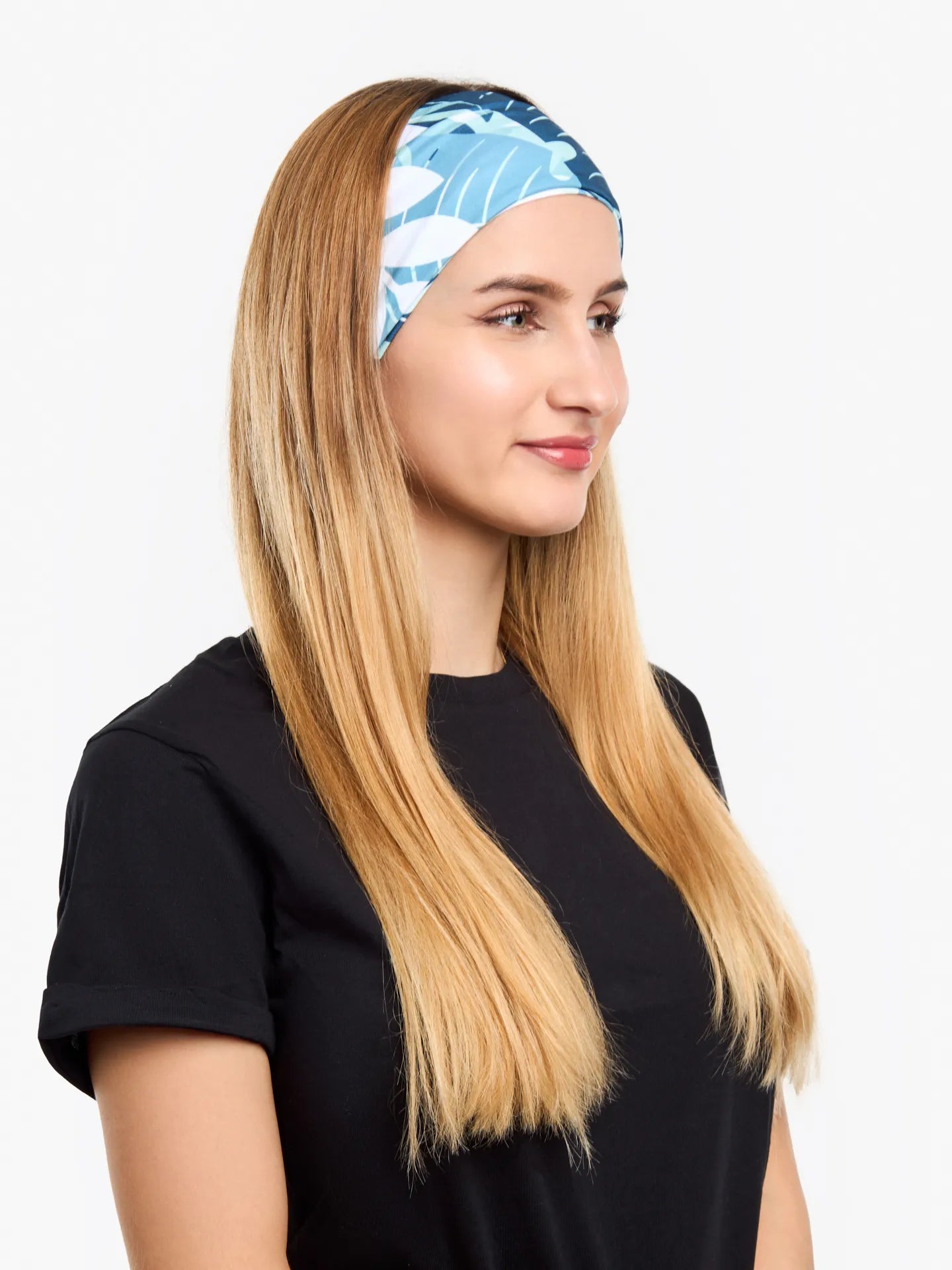 neck-warmer-blue-leaves-f3/f3a5b41cc9bfafff4d9e0b562a84acdd05f258ea