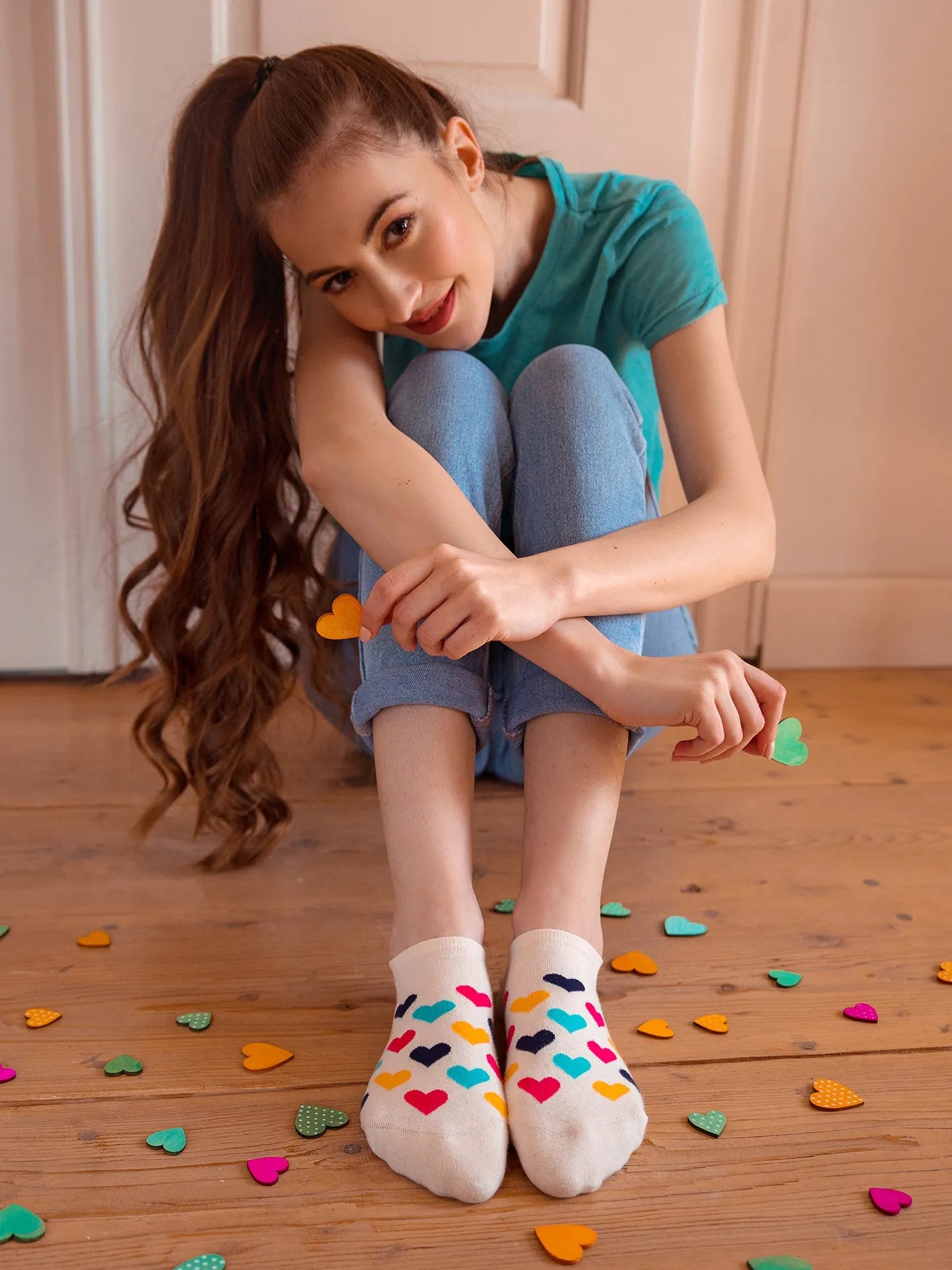sneaker-socks-colorful-hearts-okt-9c/9ce1e7d149d2a6ec727f605133453d0fde9fa659