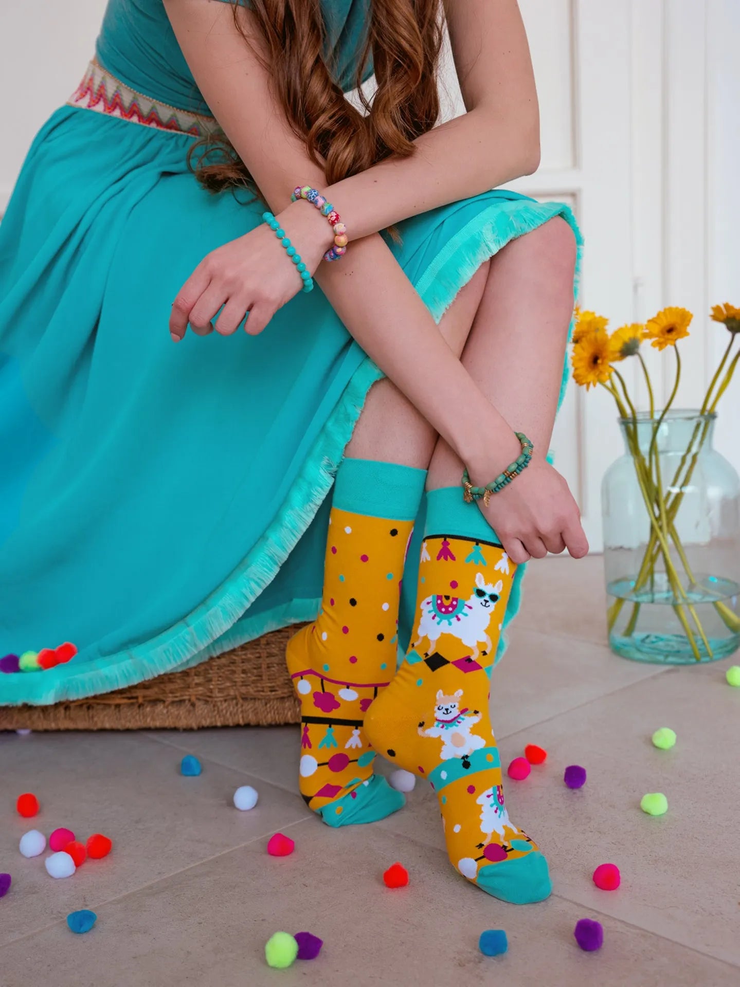 regular-socks-cool-llama-02-db/db0838573dfca6b36a39d0fdabaf00acbce23411