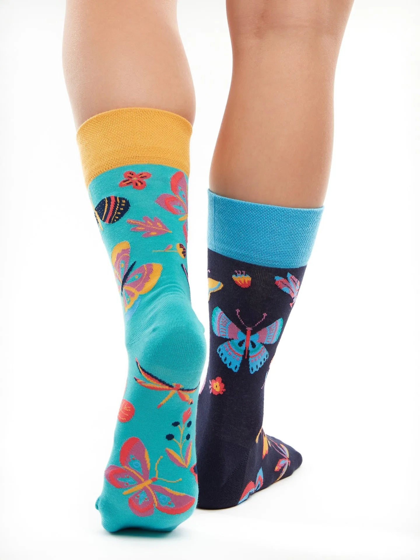 regular-socks-butterflies-34/3489bd9ef01bae3467fa7826d0928f63602ac5df
