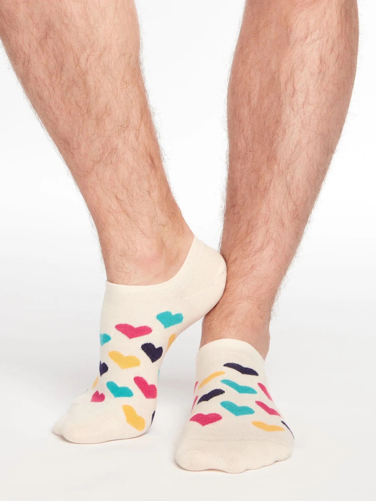 sneaker-socks-colorful-hearts-okt-7f/7fddba01324d30577bae0c33b6df2347adb4950f