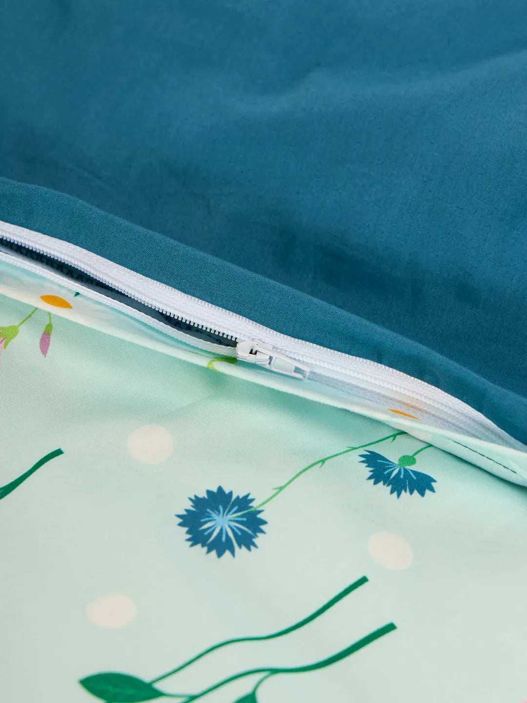 bedding-set-meadow-flowers-32/3258701109f05416df9fbf14a2089823a6632349