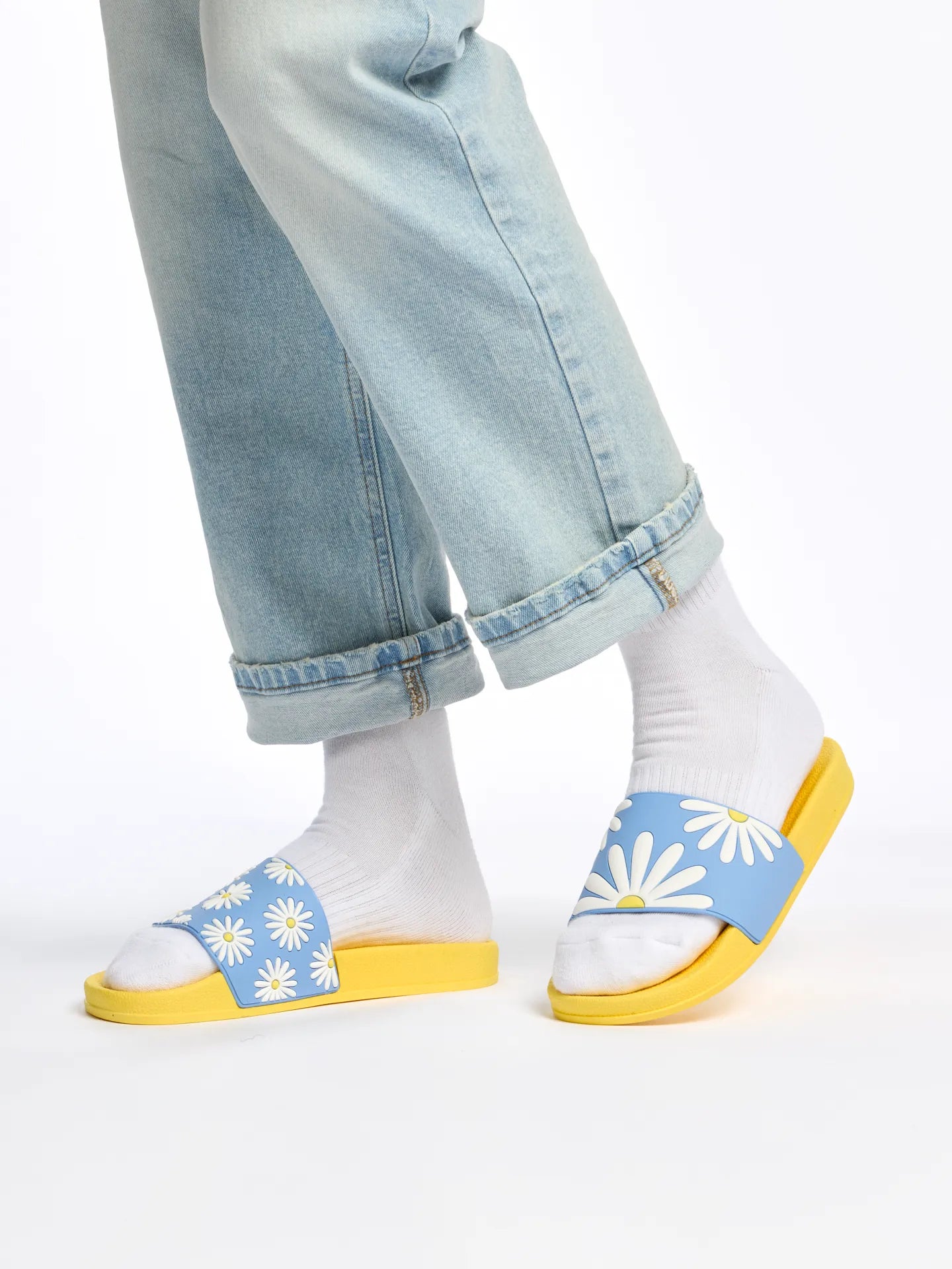 slides-sunny-daisy-02-db/db23f519f4da98b110e544782b96850f4d7911be