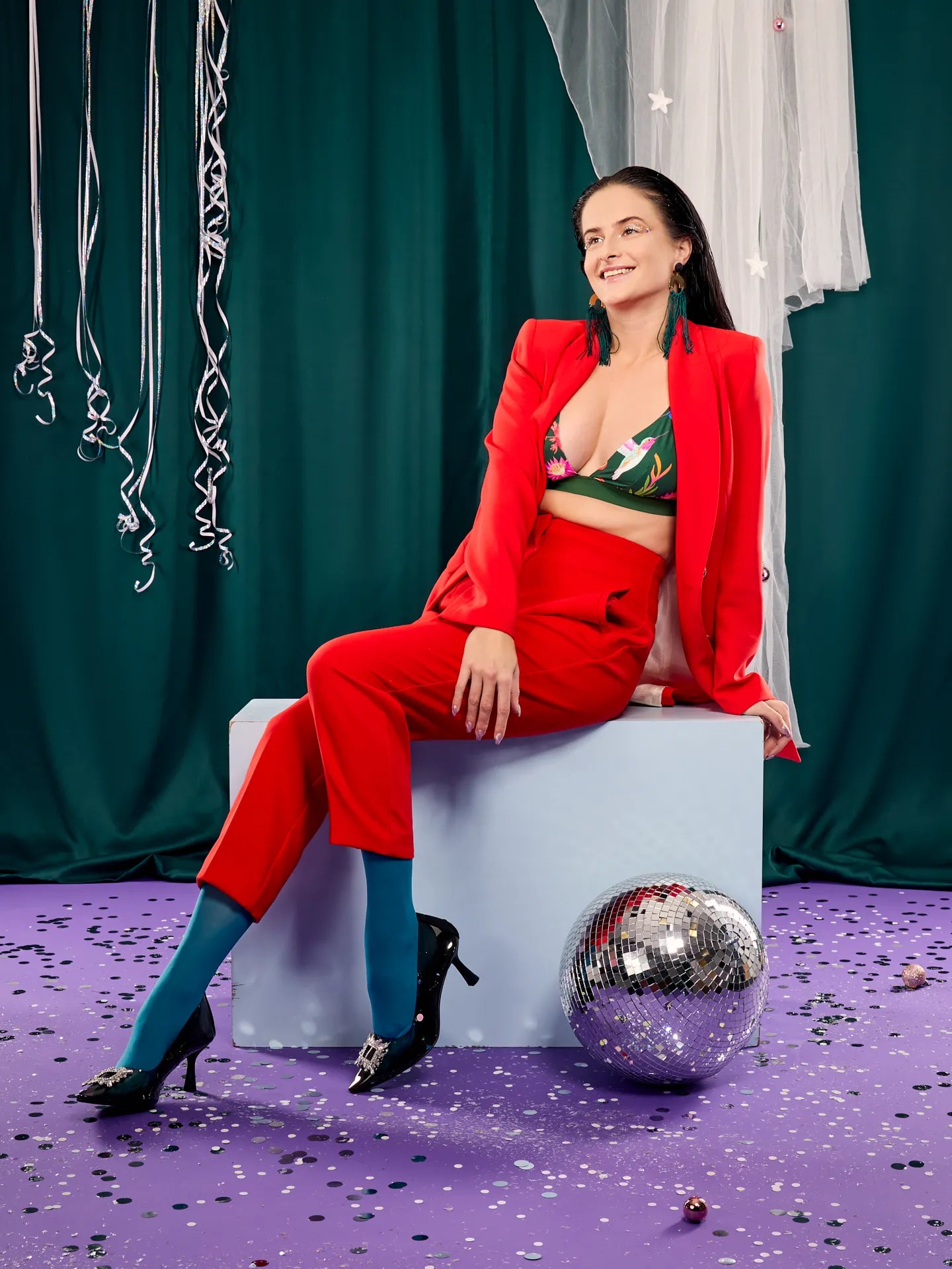 emerald-green-nylon-tights-31/31e983b624e17fb39b5ea1d3c6b036d5fa25d58b