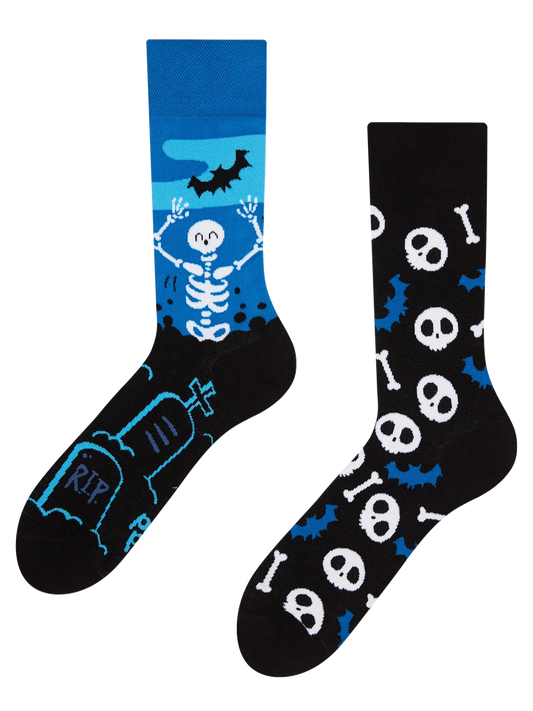 regular-socks-skeletons-02-58/58bba432785f07d22fc902dd1ffb62a0ecc52f12