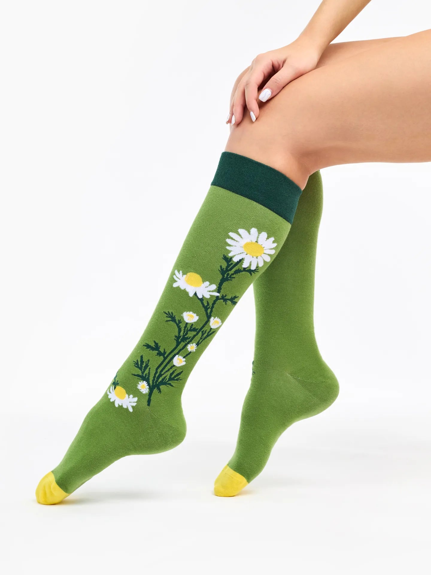 knee-high-socks-chamomile-tea-91/91b8542393ce36a6b93aa2c0af55106774e5e768