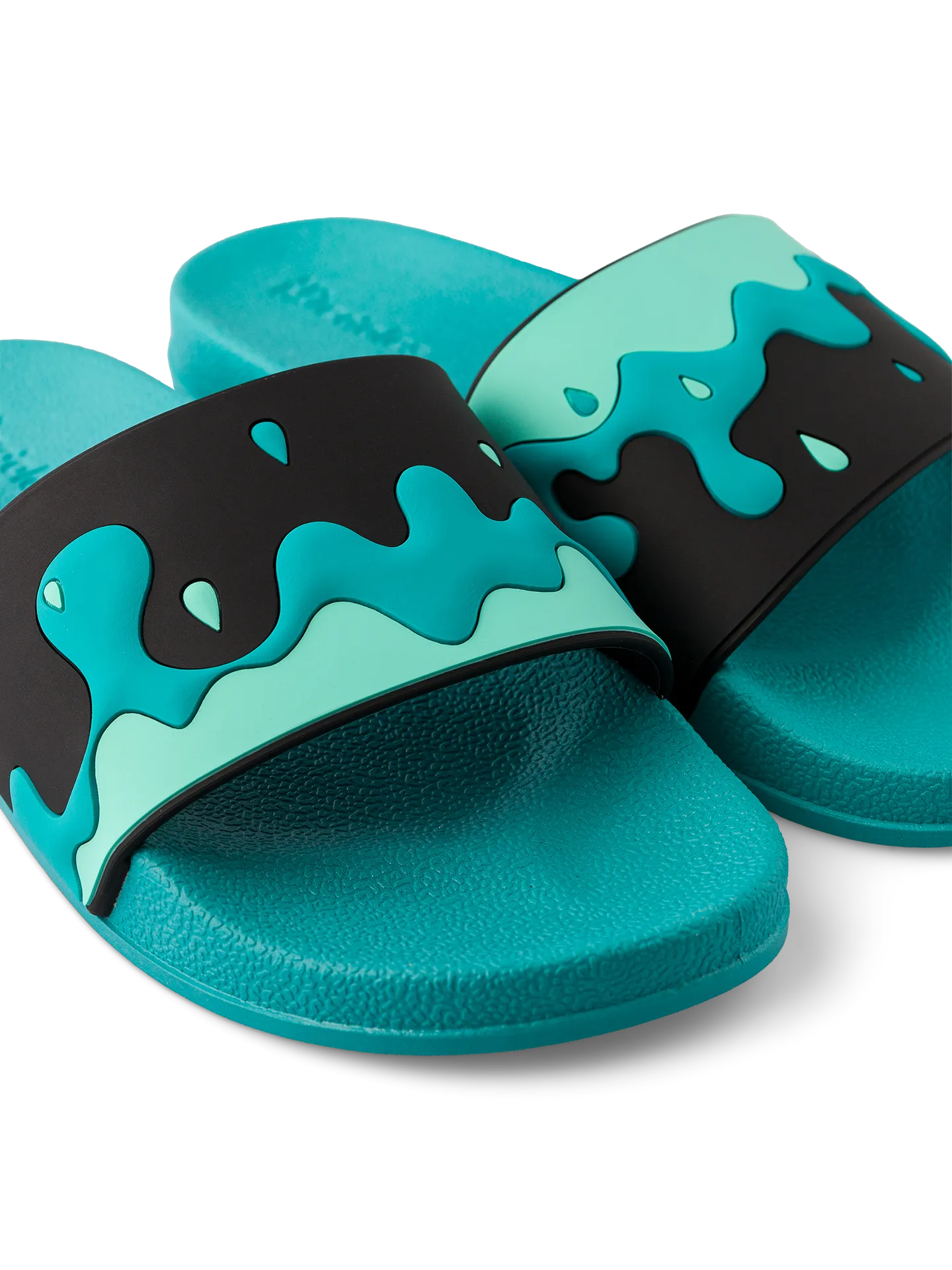 slides-turquoise-drops-02-79/79c1e2cd250a66d5b2740444ee1bad7ea9b52364