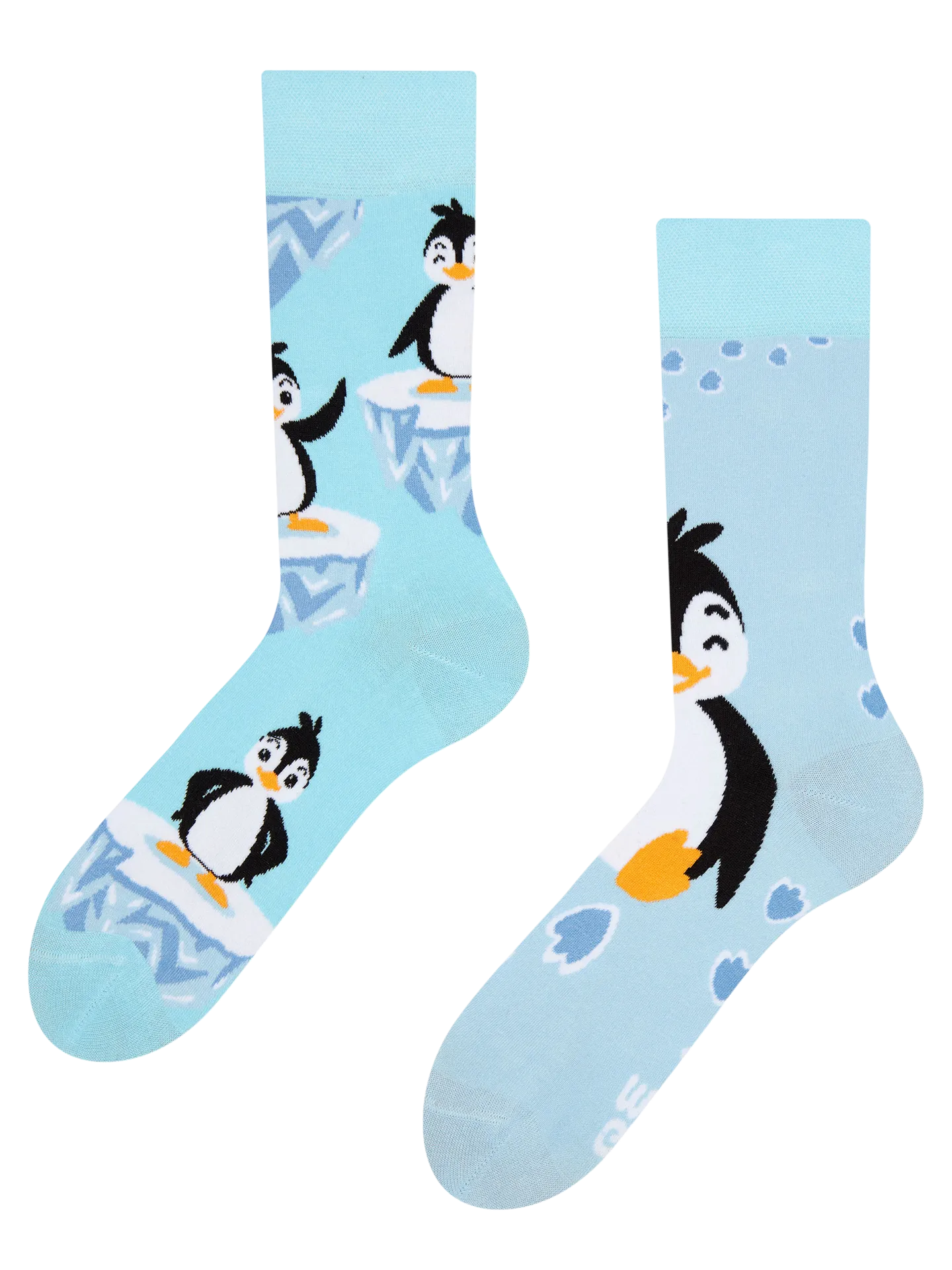 regular-socks-happy-penguin-02-73/7326243df2730f114a4f6b2ace8cef96c75a73ee