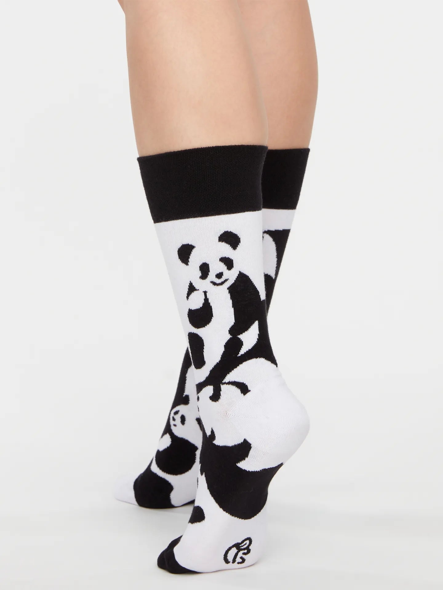 regular-socks-abstract-panda-02-10/10e8a6809f2fd2a1b3ff4da66f3035611a78a931