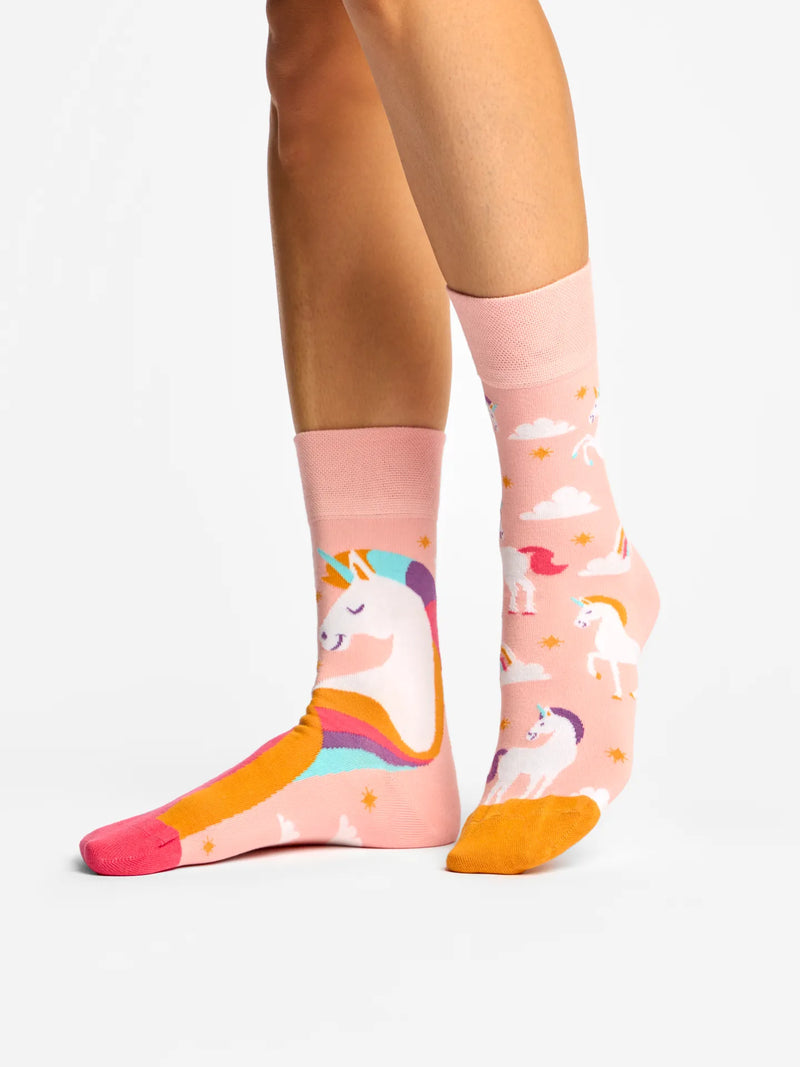 regular-socks-unicorn-in-the-clouds-0d/0da998548ac22356d979780bd0ab68b6fb7b9f0e