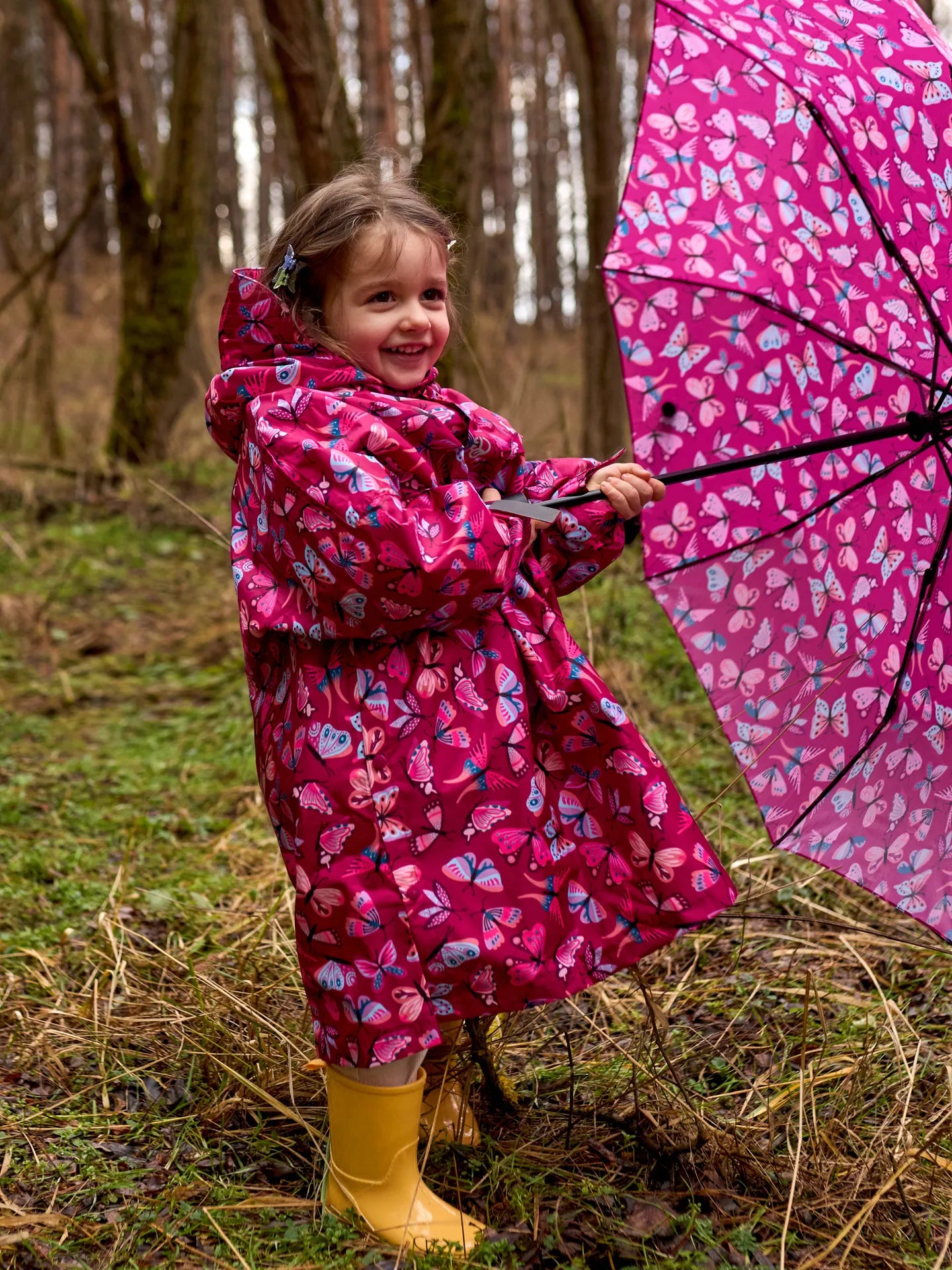 kids-raincoat-pink-butterflies-0e/0e54c8d4963eb1df6b72e5af8c19abc8f89e3879