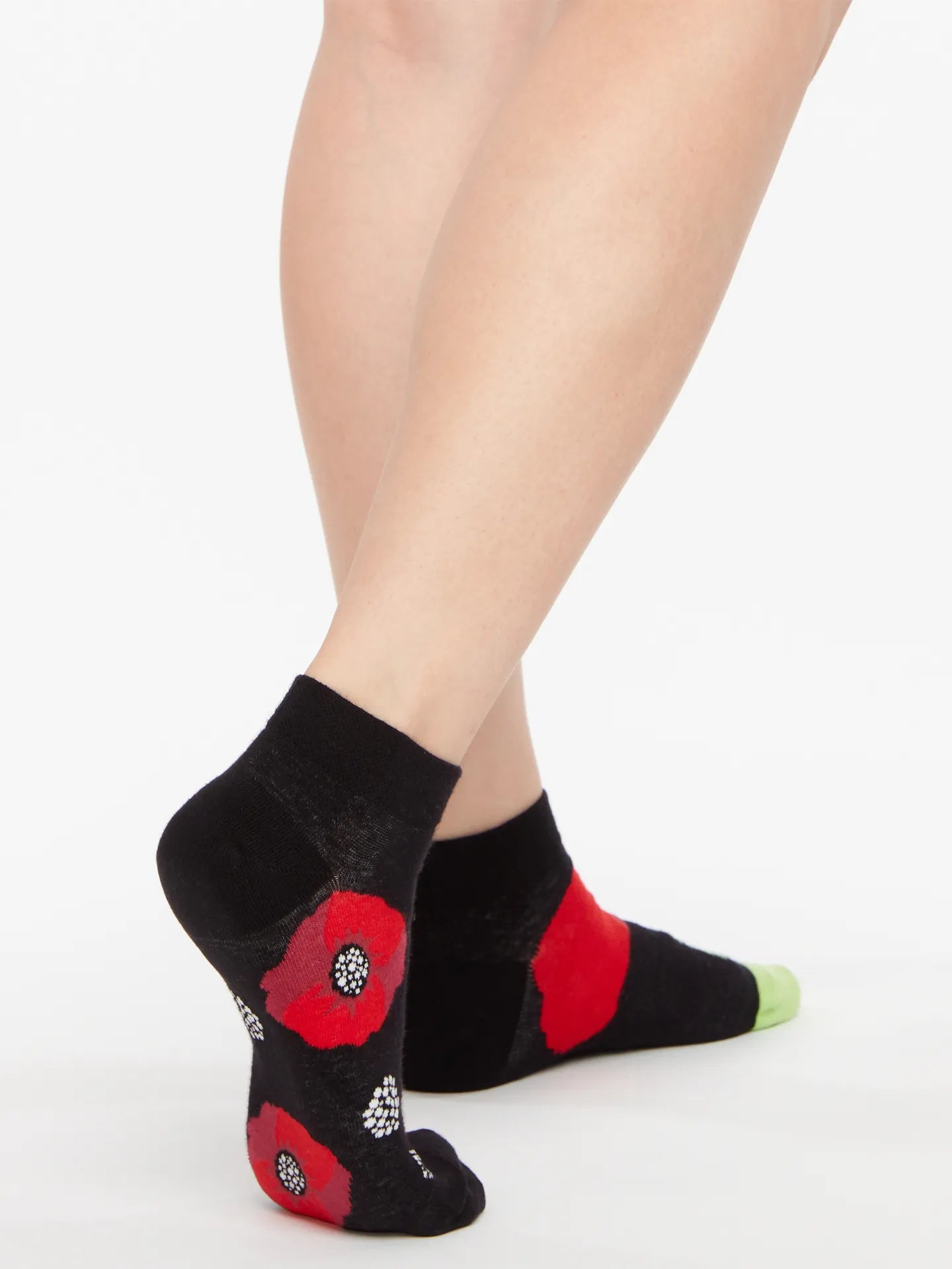 ankle-socks-poppy-flower-02-f4/f4589b7b04c143686625ffc27606ff0e7f069a6e