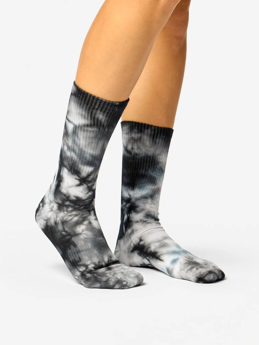 black-tie-dyed-regular-socks-43/4310ab9325806597d7b856f655be0fb2a01112a3