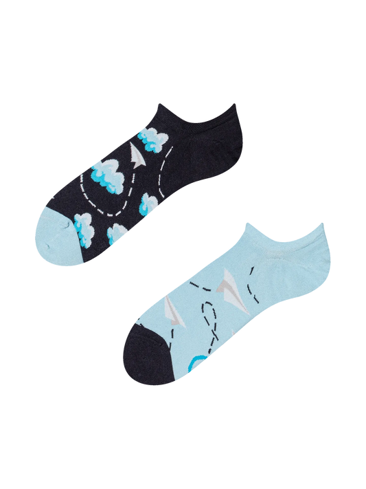 sneaker-socks-paper-planes-clouds-okt-f0/f02478c0f3a86006fe1e284a0dd36950a4b0100f