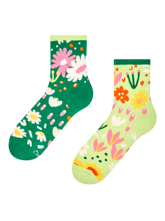 crew-socks-flower-garden-dd/dde3e32b3aa00796d4d92c81f0249ededae9e82d