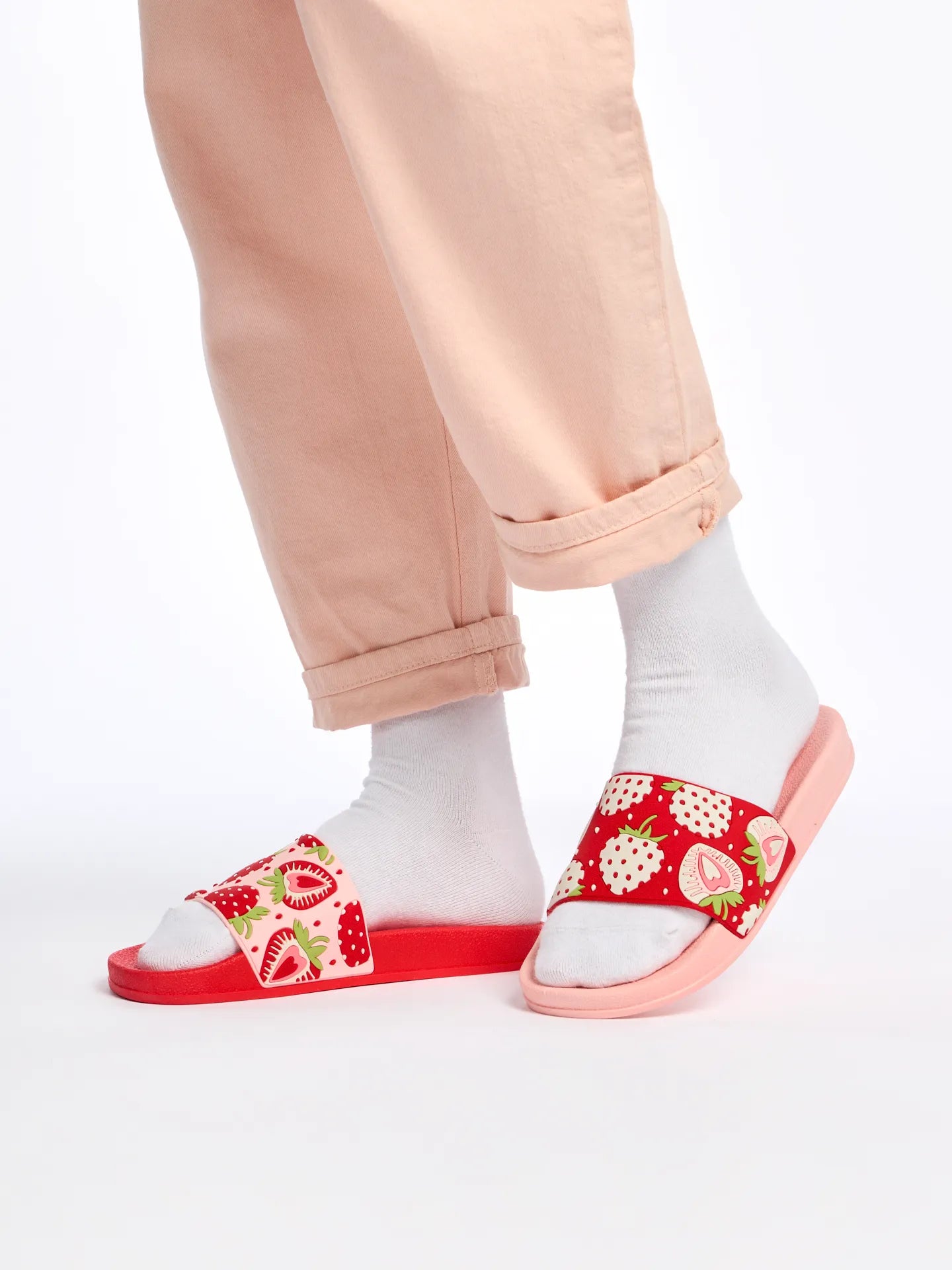 slides-sweet-strawberries-02-81/811c7e0b29cce0580cd90f9beaeb76b796379ca8