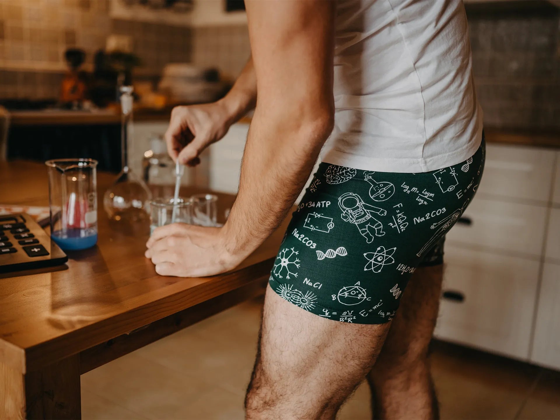 mens-trunks-physics-vs-chemistry-okt-02/025a917887ea4a2766084875083d2e052608d8e5