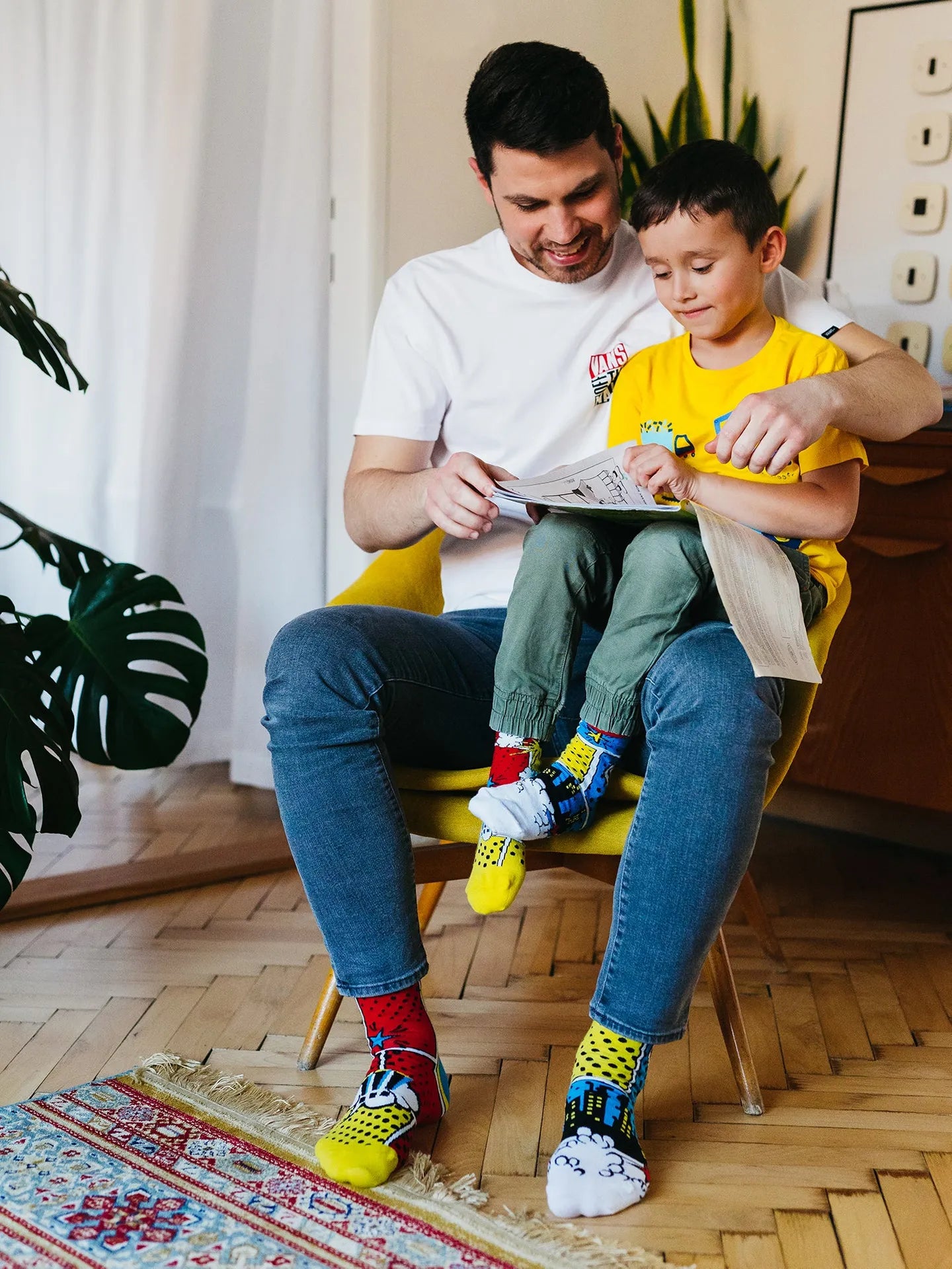 kids-socks-colorful-comics-6a/6ac06ef4a313c4888d858ed4fb7dc316734da25d