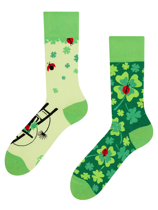 regular-socks-four-leaf-clover-for-luck-02-31/319b5625c756ddb9c1591bc7ea1ce9b9ae358d94