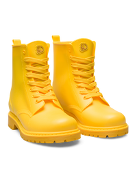 yellow-womens-rain-boots-d9/d98241f9637569f4483f37ef1998cafd3e978116