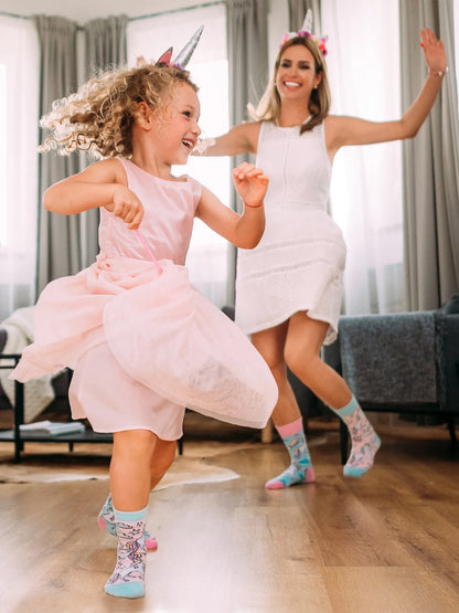 kids-socks-rainbow-unicorn-90/9098e5b7f75f43a1a6381e79a8db4480e82432ad