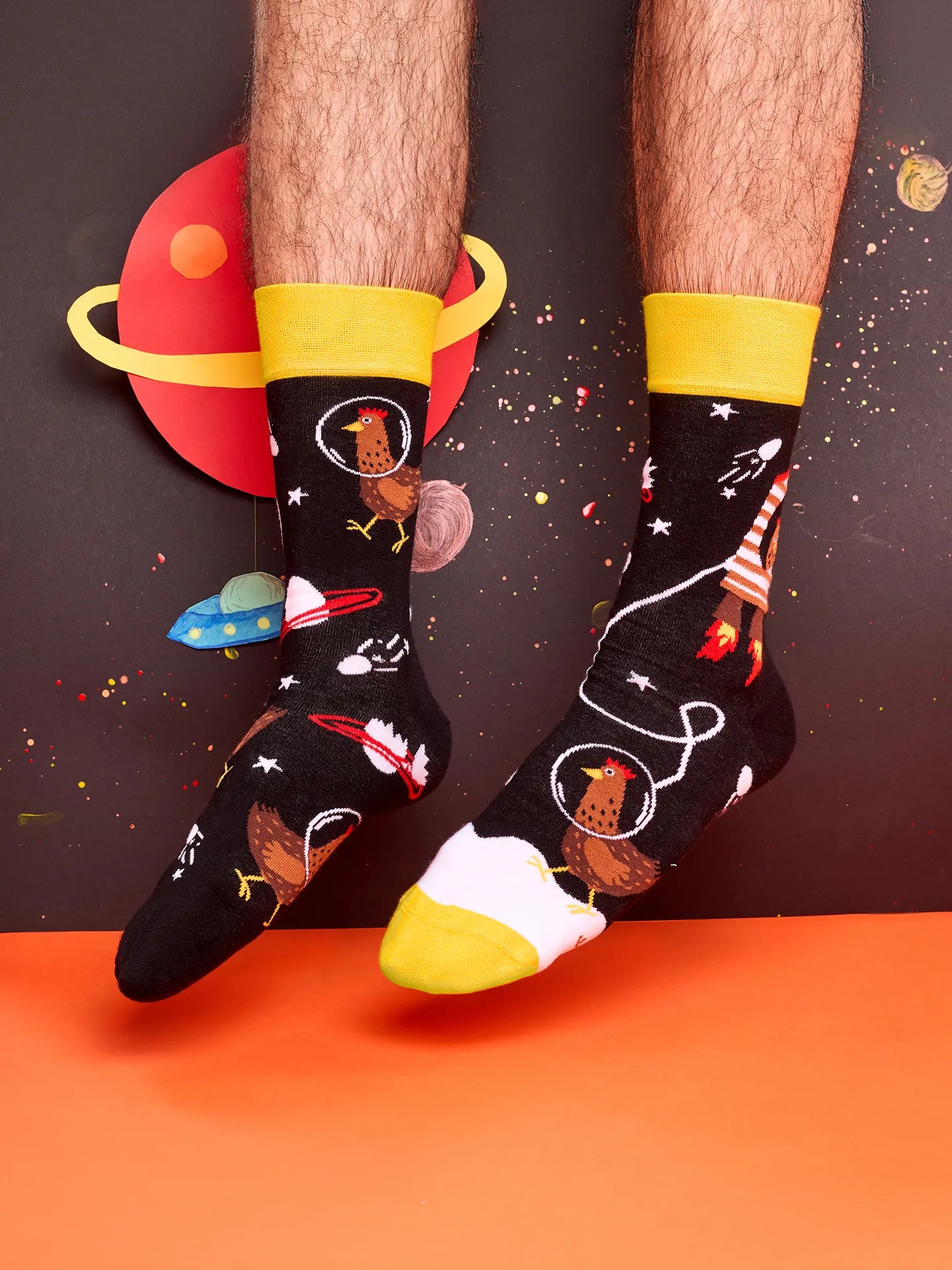 regular-socks-hen-astronaut-02-ab/abdb8da693ba20be6406d51e4ecefb7d0f10ae7c