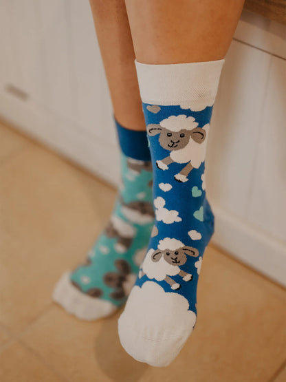 regular-socks-sheep-clouds-b6/b66a0b48b1412b8fe6770b6321c54a4c6cf2ceaa