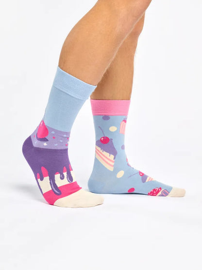 bamboo-regular-socks-cherry-cake-c6/c6edfc96edf809092d70d59e681c8fdf07ade33e