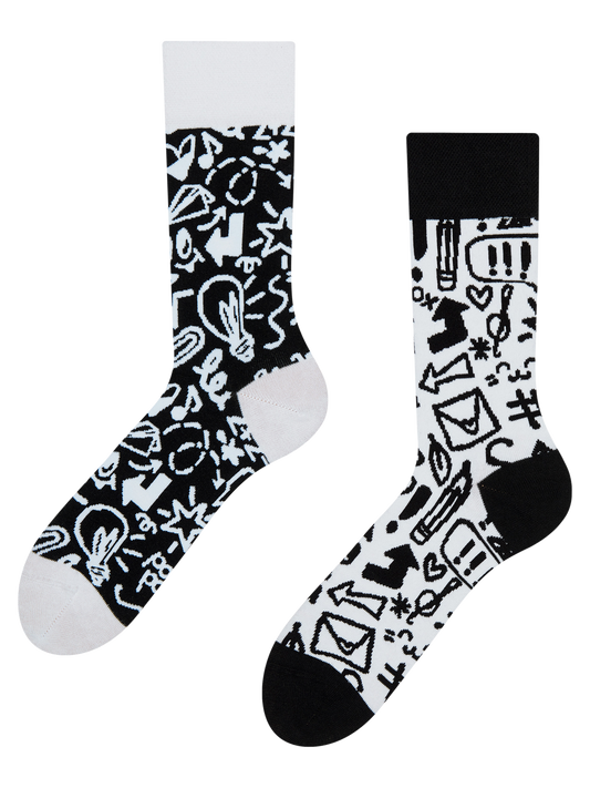 regular-socks-doodles-02-38/38cdb75a45146bb34ac0f4334251e5ecf1683bc3