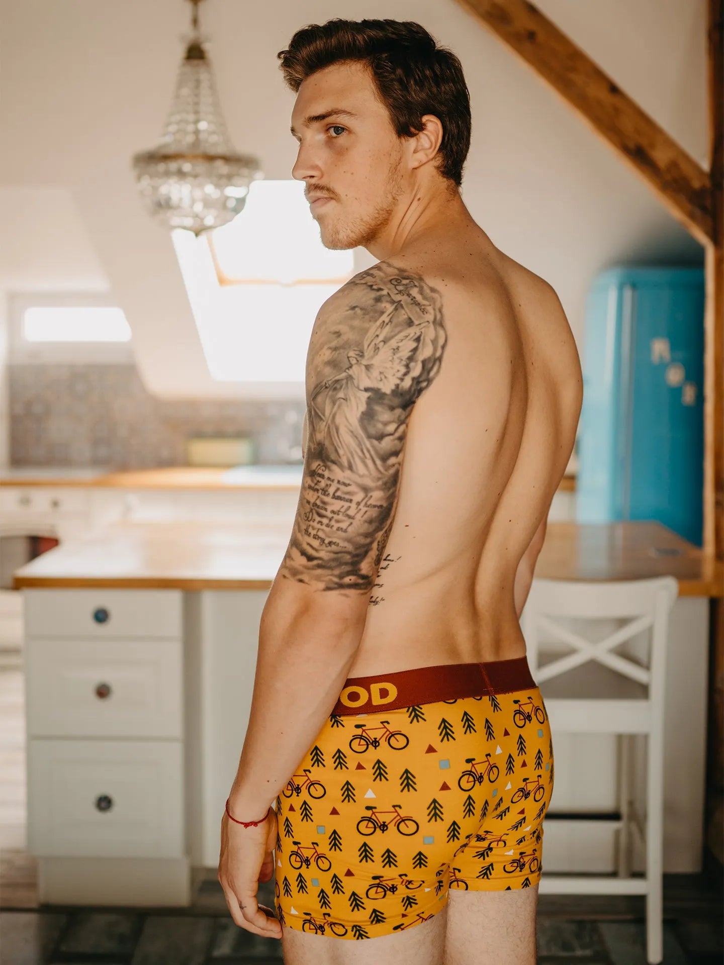 mens-trunks-on-the-road-okt-e9/e9b683a8c030363662e5c64cdf95c2930abdb9a8