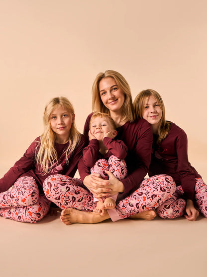 womens-pyjamas-birds-berries-d8/d8656991c20bce2c1f0af53d648a6bba7947efaa