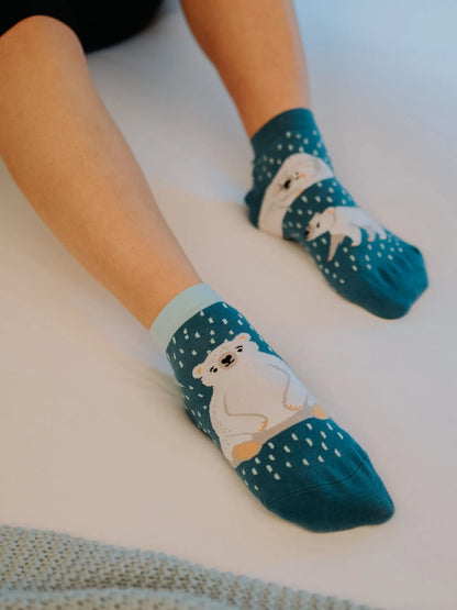 ankle-socks-polar-bears-02-85/852d55b3581e9b0b4146910f5d90ed1c8bea8998