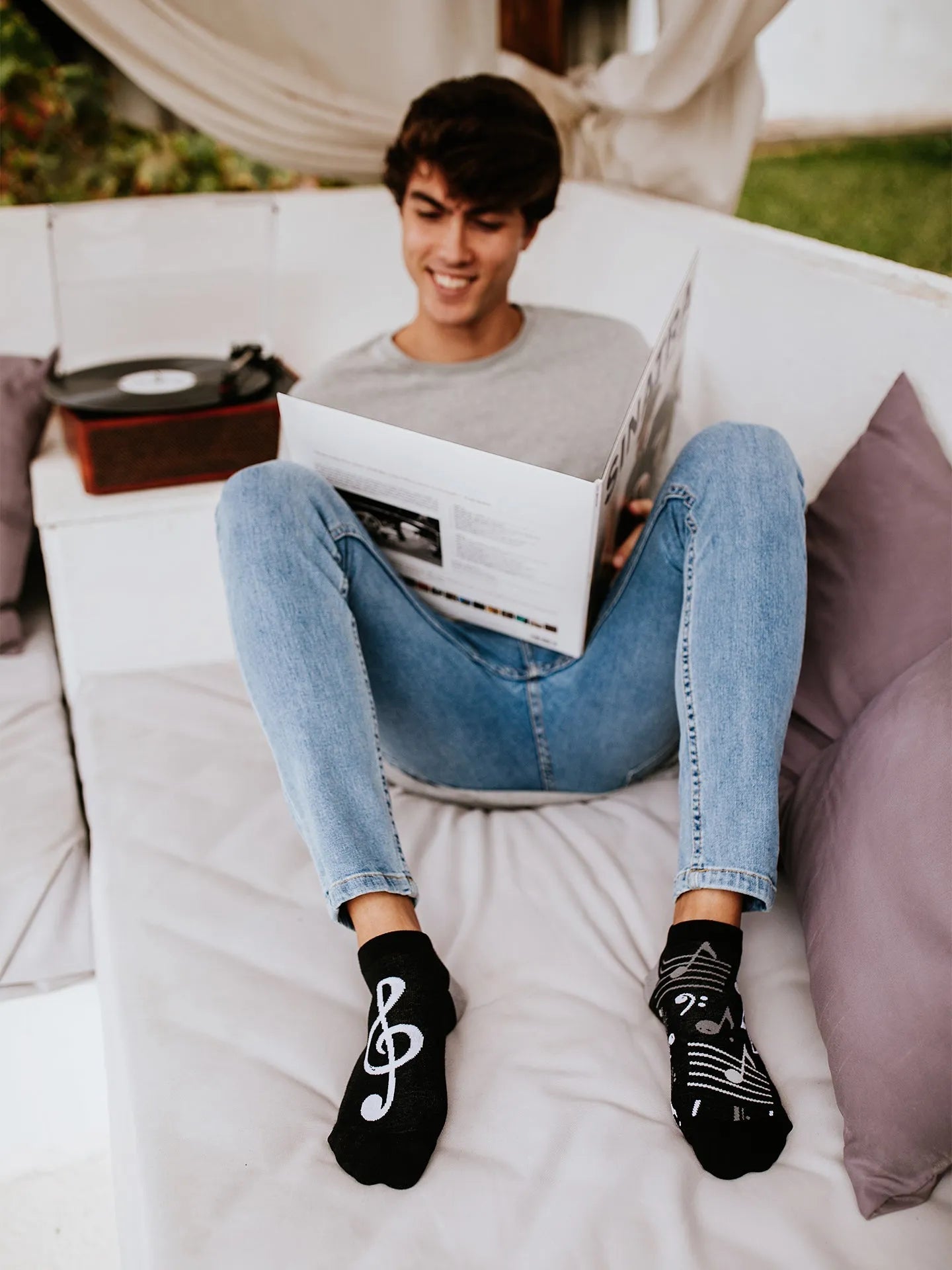 good-mood-low-socks-music-ed/eddcf0efedfec50e6705b95b68f90a7902d1511d