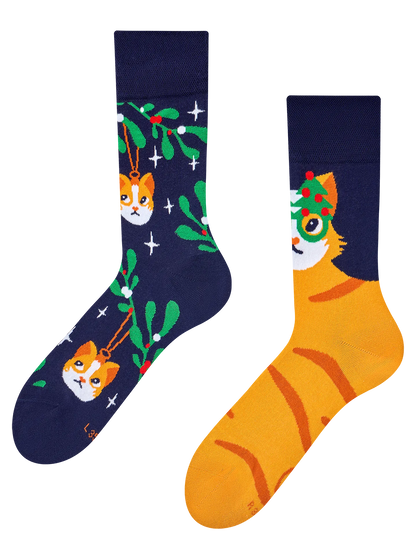 regular-socks-christmas-cat-f6/f67b080ec94b97227c7e062e6ad7d1af40f6bd80