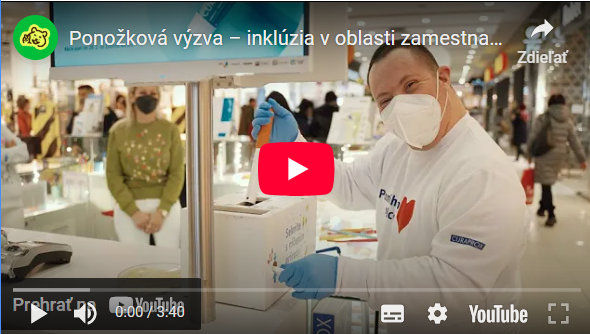 Încărcați videoclipul: 